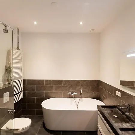 Luxury 100 M2 In Centre Of * ブレッダ