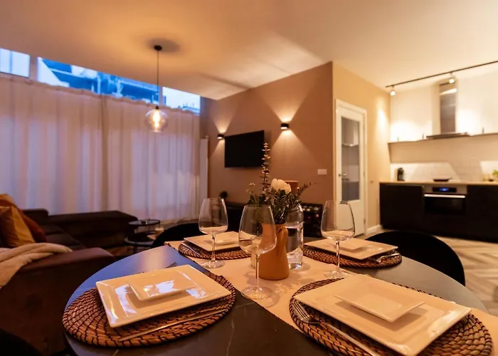 Luxury 100 M2 In Centre Of Апартаменты Бреда